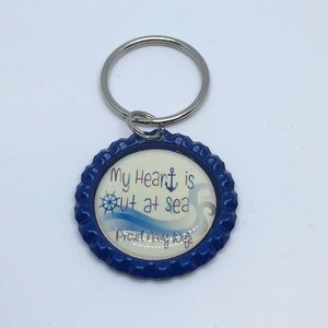 Proud Navy wife keychain